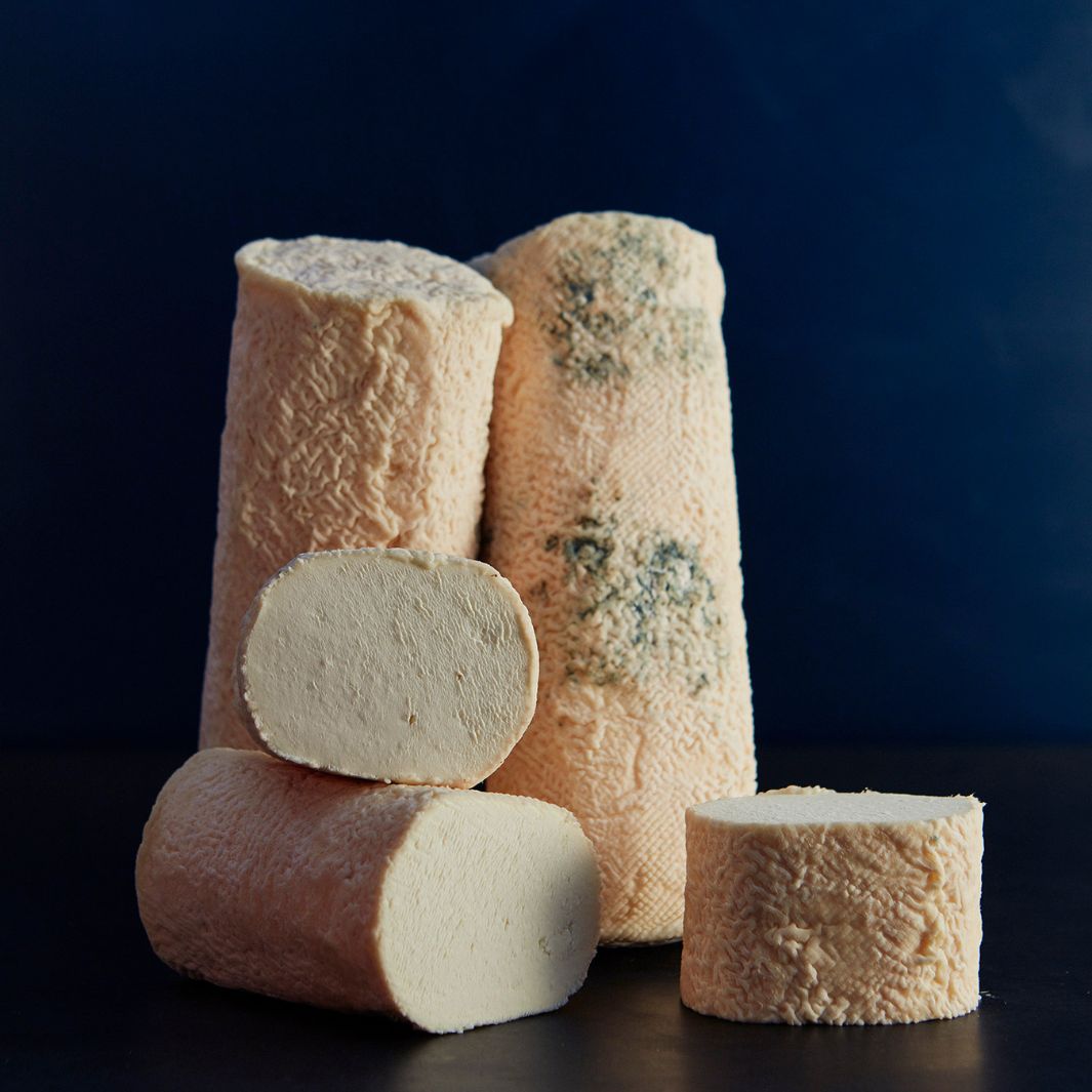 Inagh Farmhouse Cheese Ltd St Tola Hard Cheese