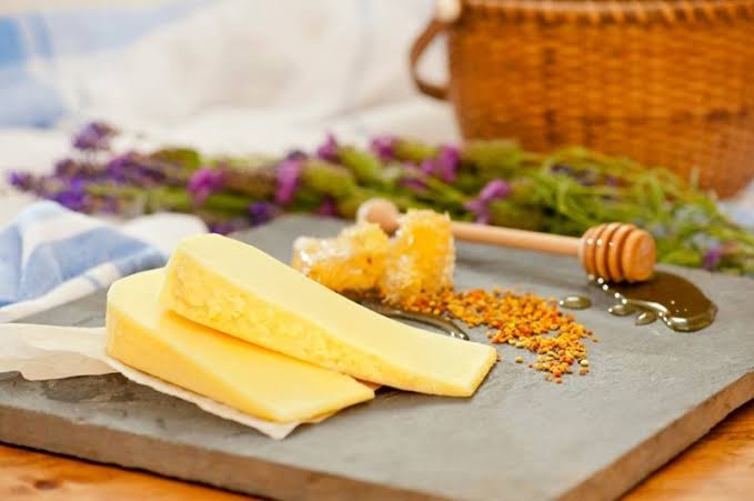 Natural Pastures Cheese Company Amsterdammer (British Columbia)
